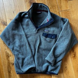 Gray Patagonia Synchilla Snap Pullover